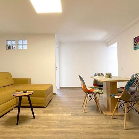 Well Prettyplaces Apartment 001 브라쇼브 외부 사진