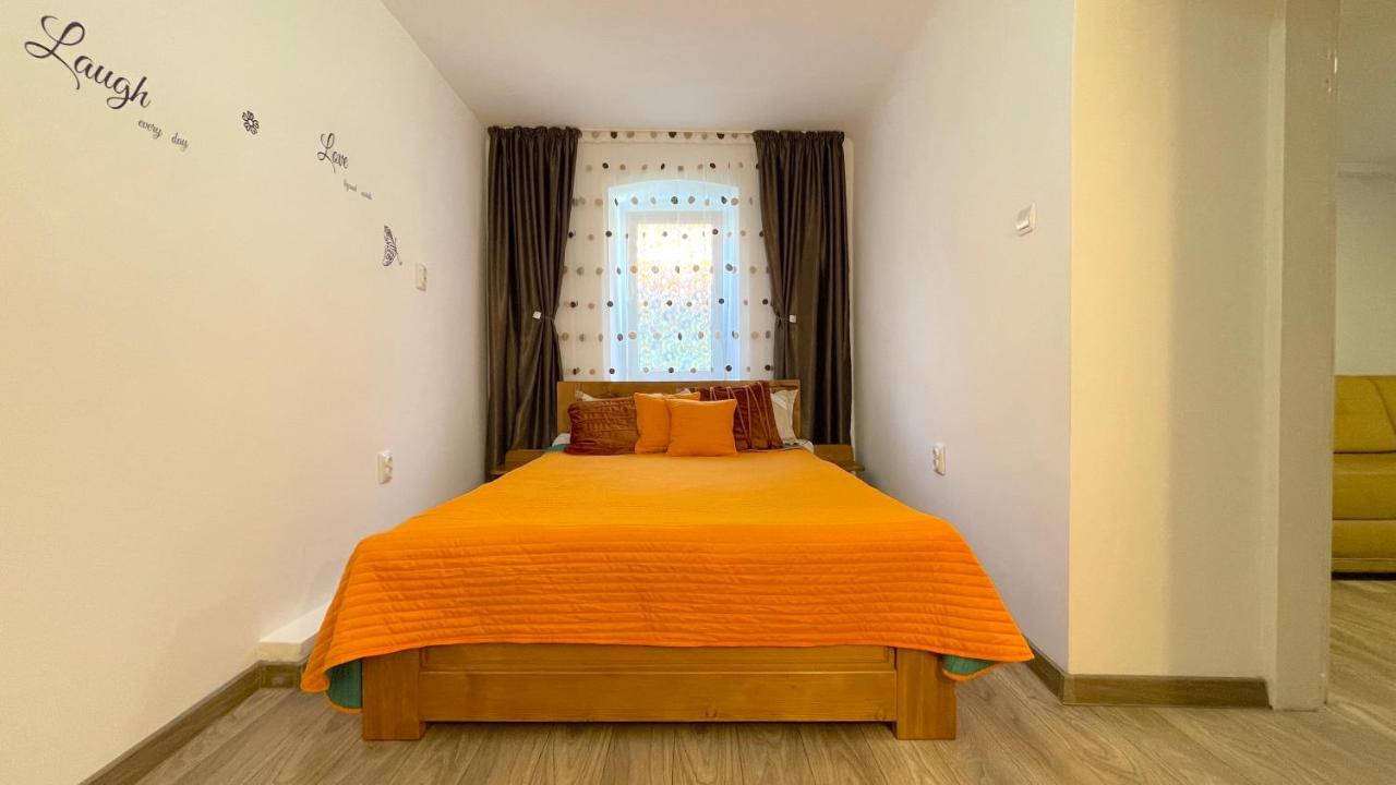 Well Prettyplaces Apartment 001 브라쇼브 외부 사진