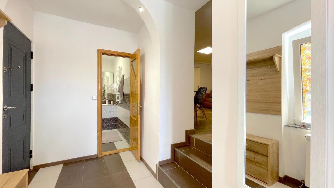 Well Prettyplaces Apartment 001 브라쇼브 외부 사진